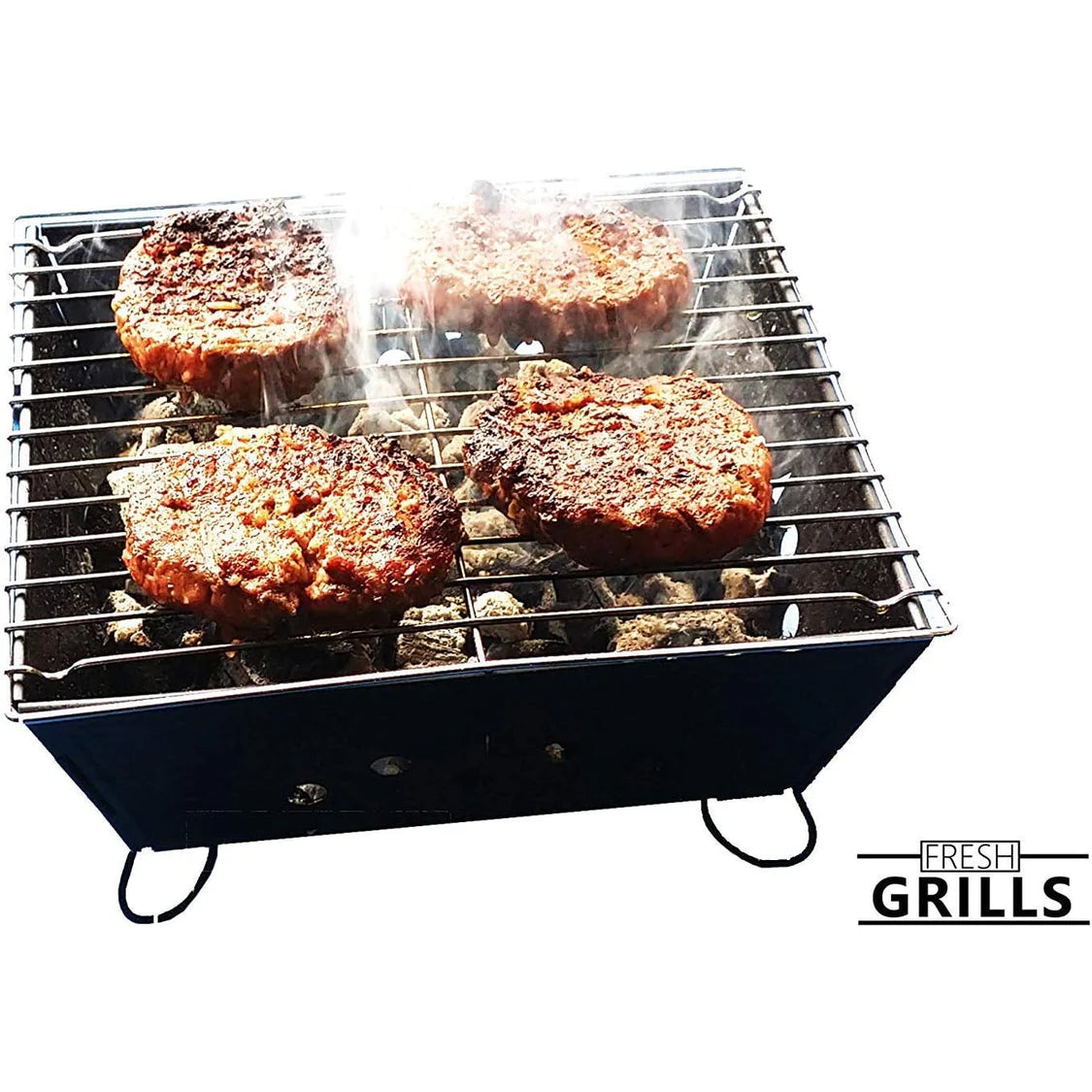 Gril portable pliable avec hamburgers grillés, structure en métal noir, grille en acier inoxydable, fumée s'échappant