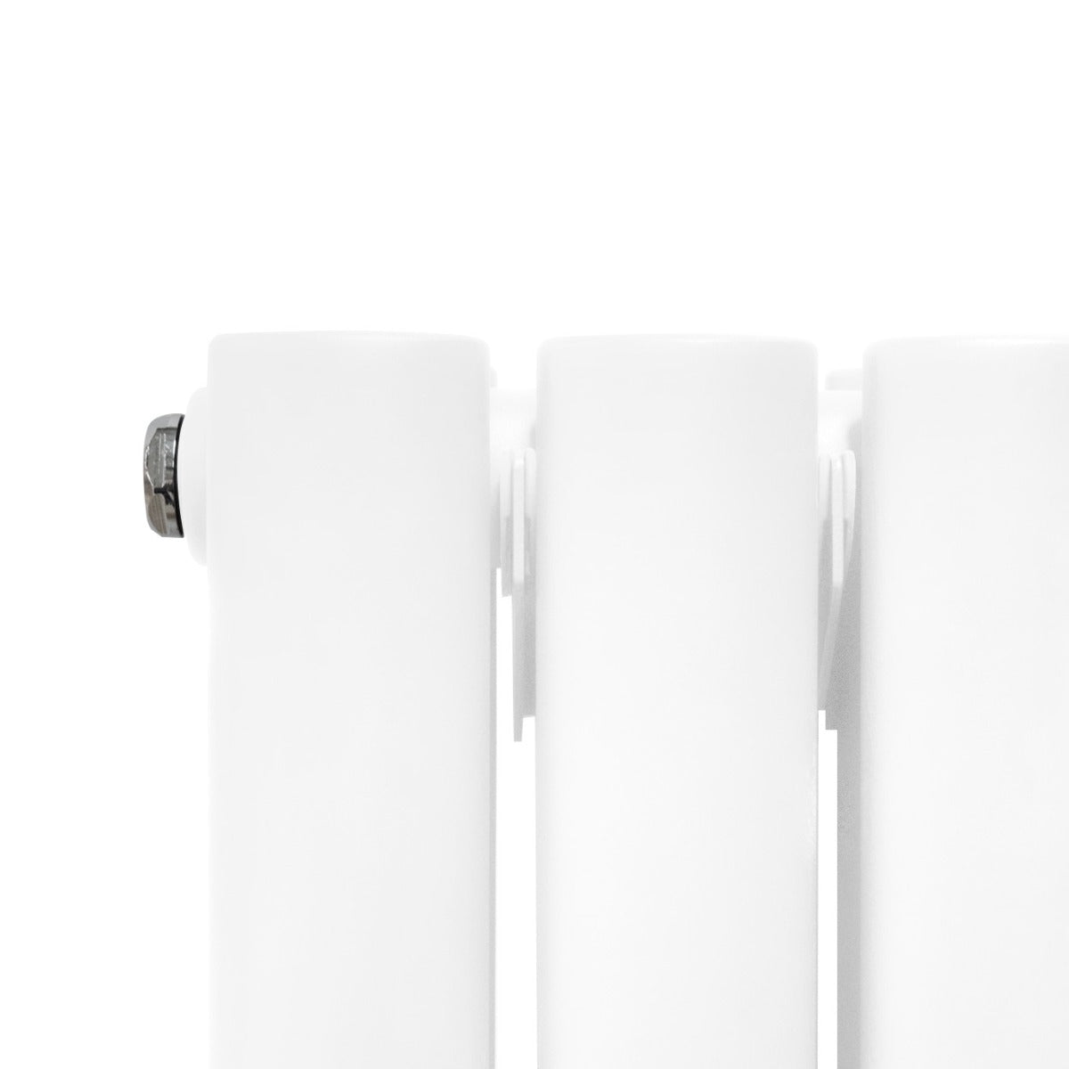 Radiateur à colonnes ovales blanc, finition lisse et brillante, avec vannes visibles, dimensions 1800 x 380 mm, design moderne
