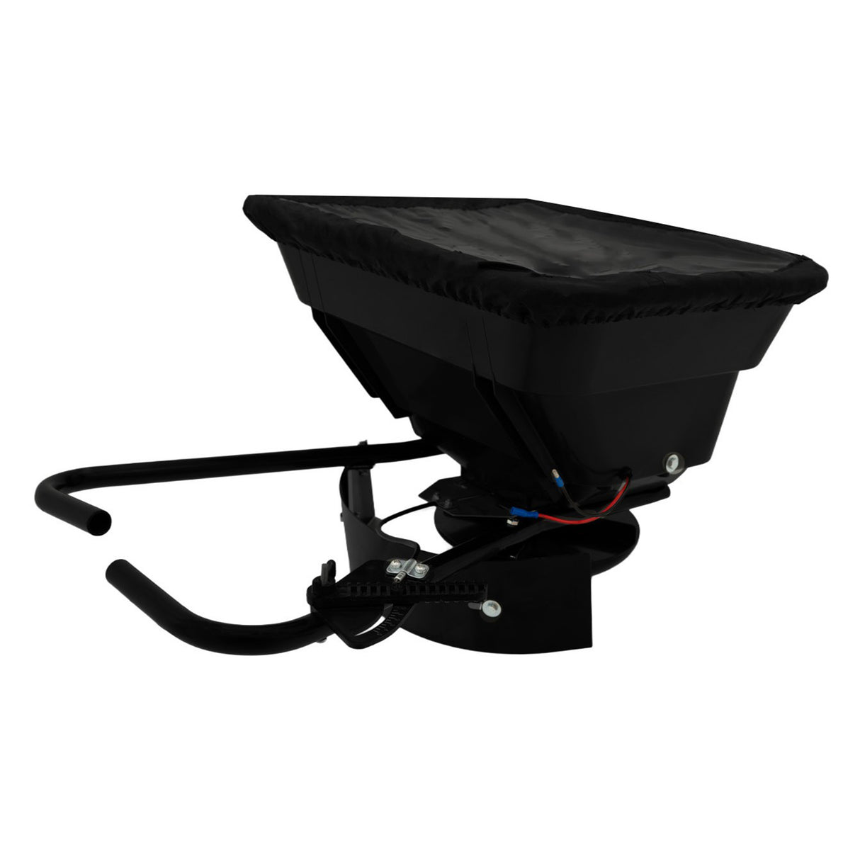 Épandeur remorqué pour ATV quad, en métal noir, avec un réservoir large et un couvercle en toile, conçu pour une utilisation robuste et efficace