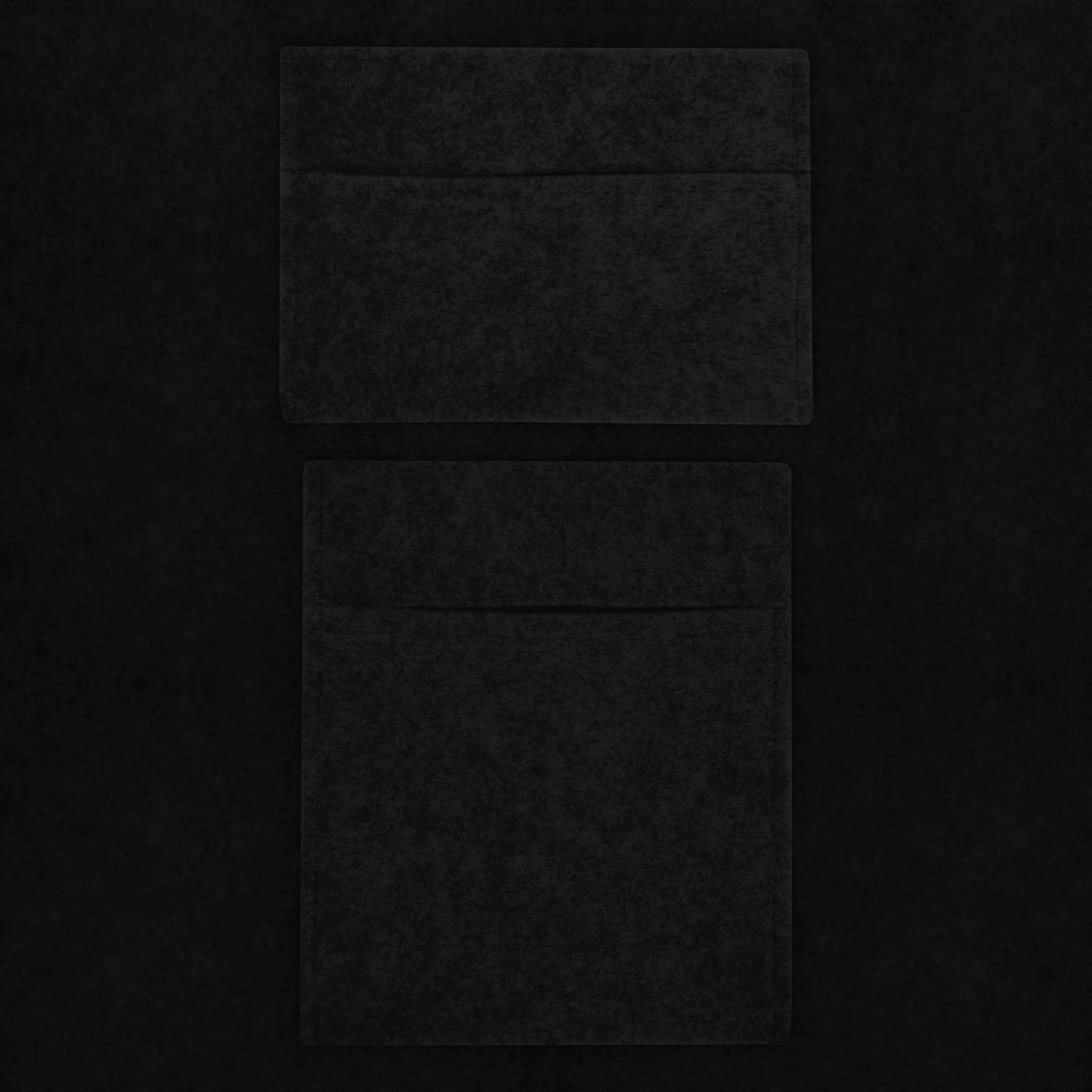 Poches de rangement noires en tissu doux, avec deux compartiments distincts, idéales pour organiser divers objets et accessoires