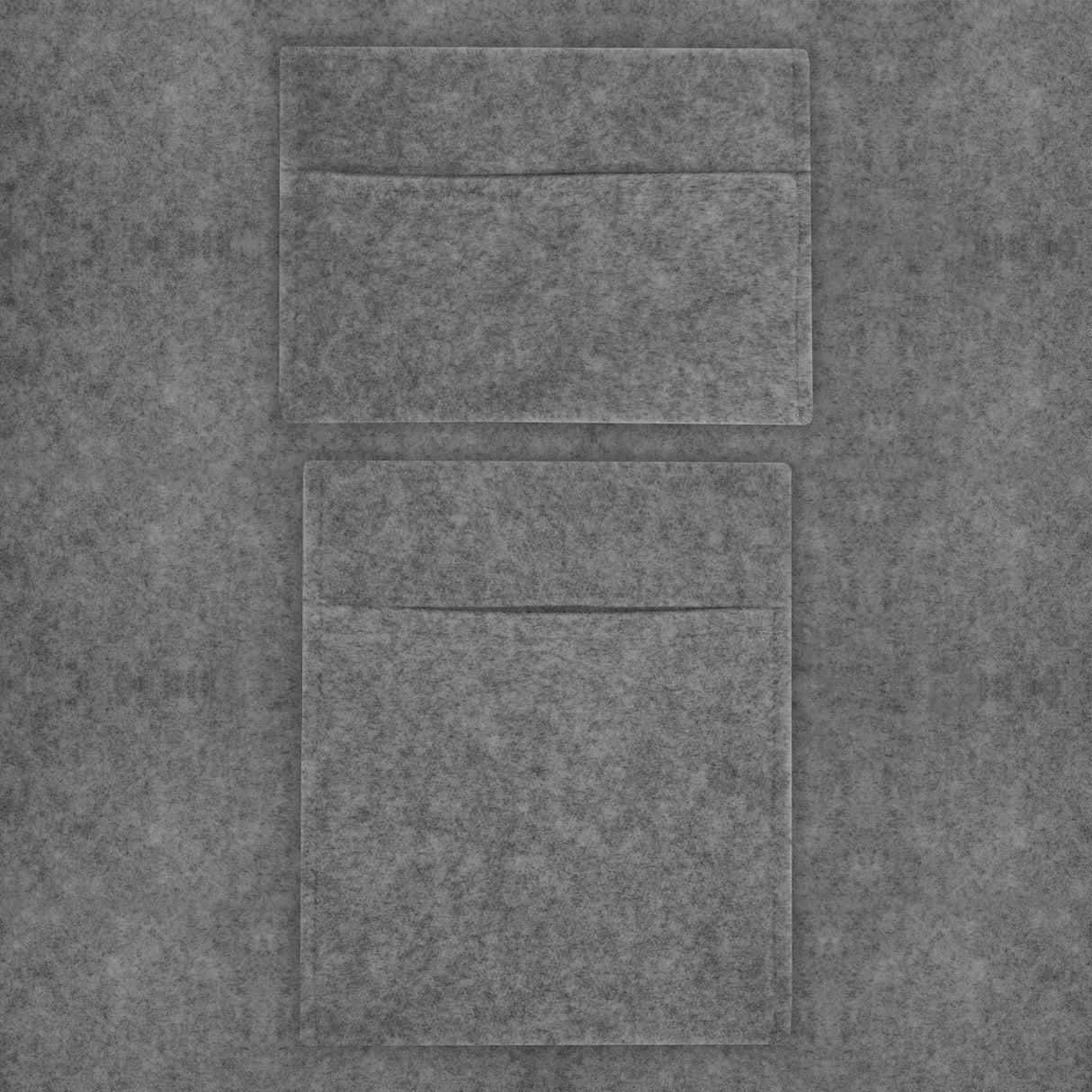 Poches de rangement en feutre gris clair, avec une texture douce et des coutures discrètes, idéales pour l'organisation intérieure