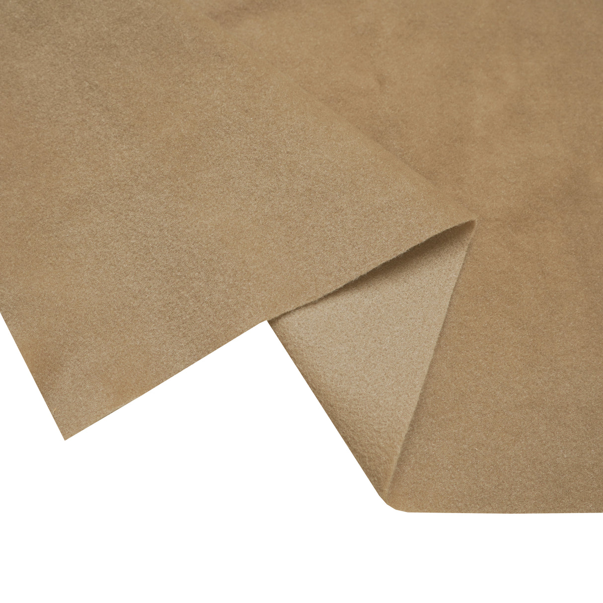 Doublure intérieure beige pour véhicule utilitaire, texture douce et veloutée, idéale pour un confort et une protection optimaux