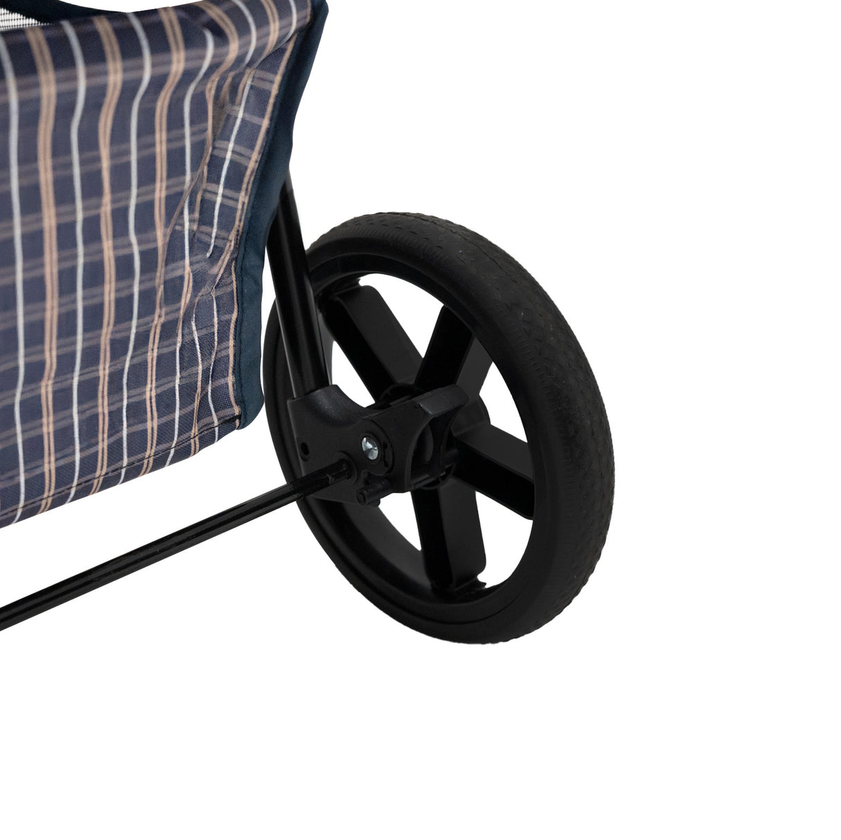 Poussette pour animal de compagnie avec un tissu bleu tartan, roues noires robustes et cadre en métal léger pour une utilisation facile