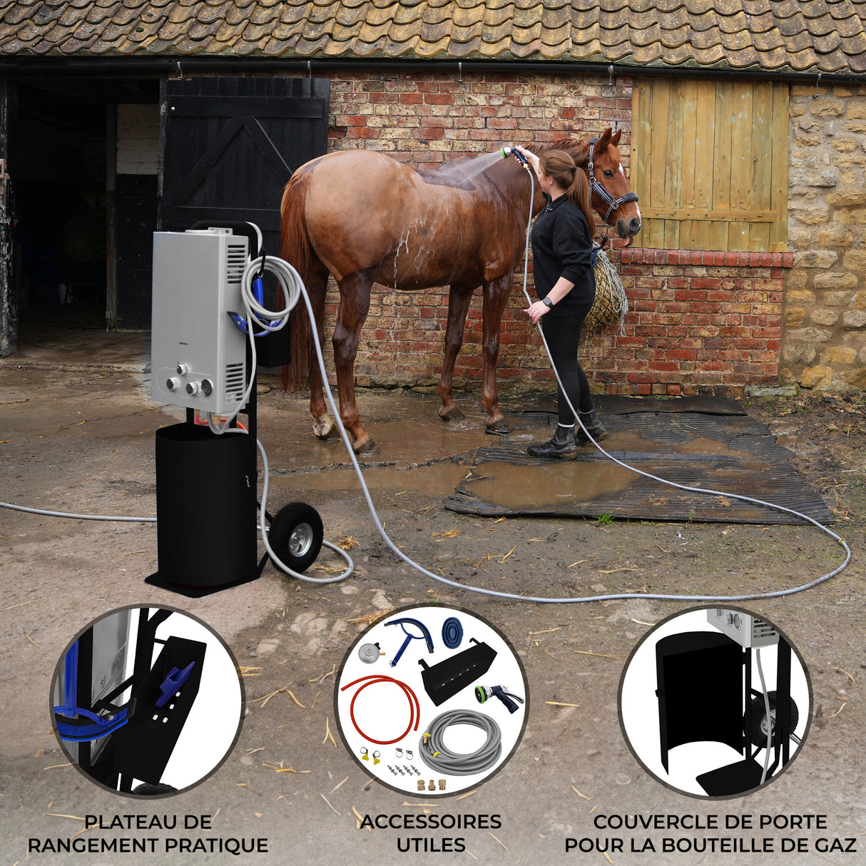 Douche de cheval portable deluxe noire avec accessoires, plateau de rangement et tuyau flexible, utilisée près d'un cheval dans une écurie