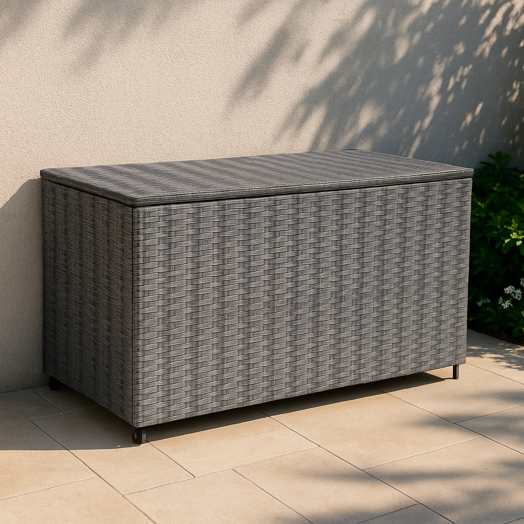 Coffre de rangement d'extérieur en rotin gris de 700 L, avec une texture tissée et un design élégant, idéal pour le jardin