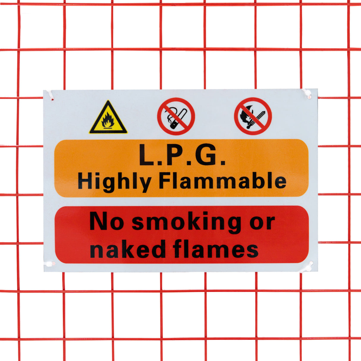Panneau de sécurité sur fond rouge, indiquant "L.P.G. Hautement inflammable" et "Interdiction de fumer ou d'utiliser des flammes nues
