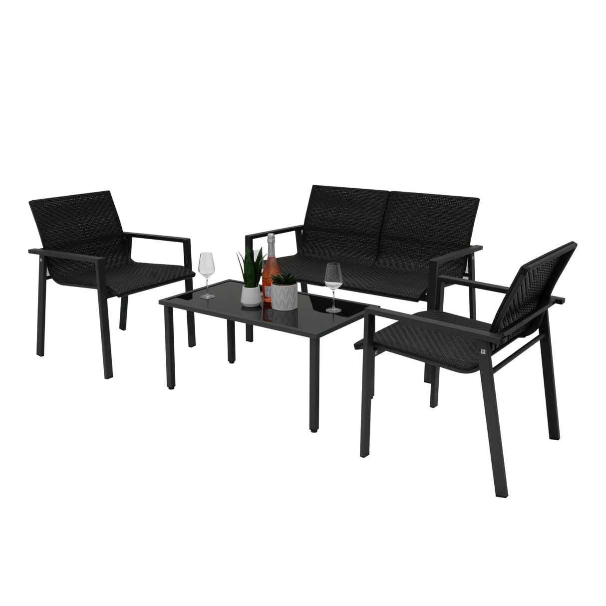 Ensemble de salon de terrasse en rotin noir, comprenant un canapé, deux fauteuils et une table, avec des textures tissées élégantes