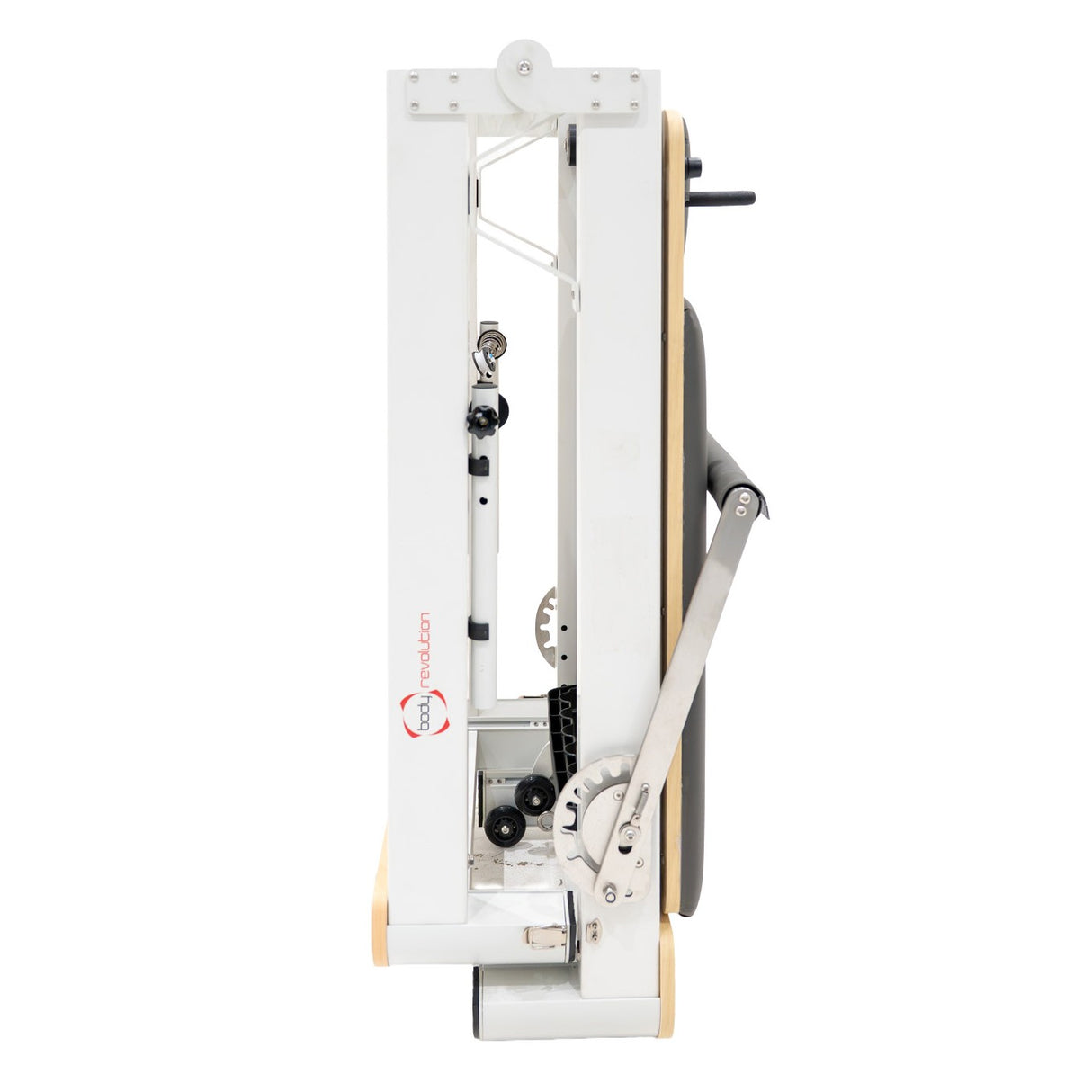 Machine reformer Pilates pliable en aluminium, design compact avec finition blanche et accents en bois, idéal pour l'entraînement à domicile