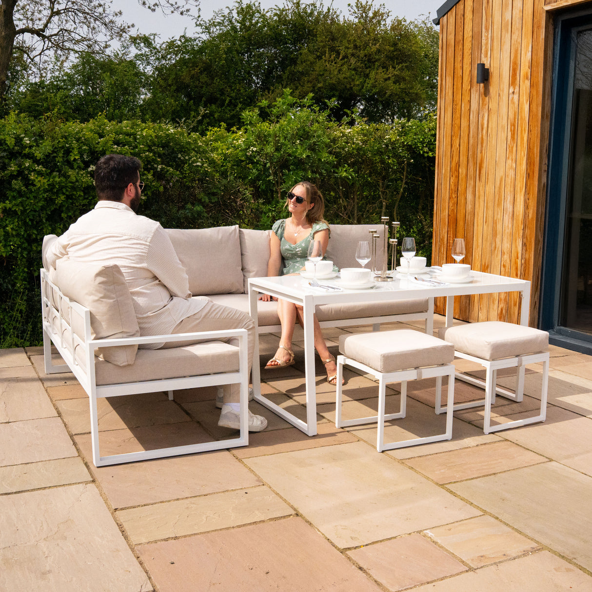 Lot de Salon de Jardin 5 Pièces en Aluminium Blanc & Coffre de Rangement 582 L en Rotin Noir