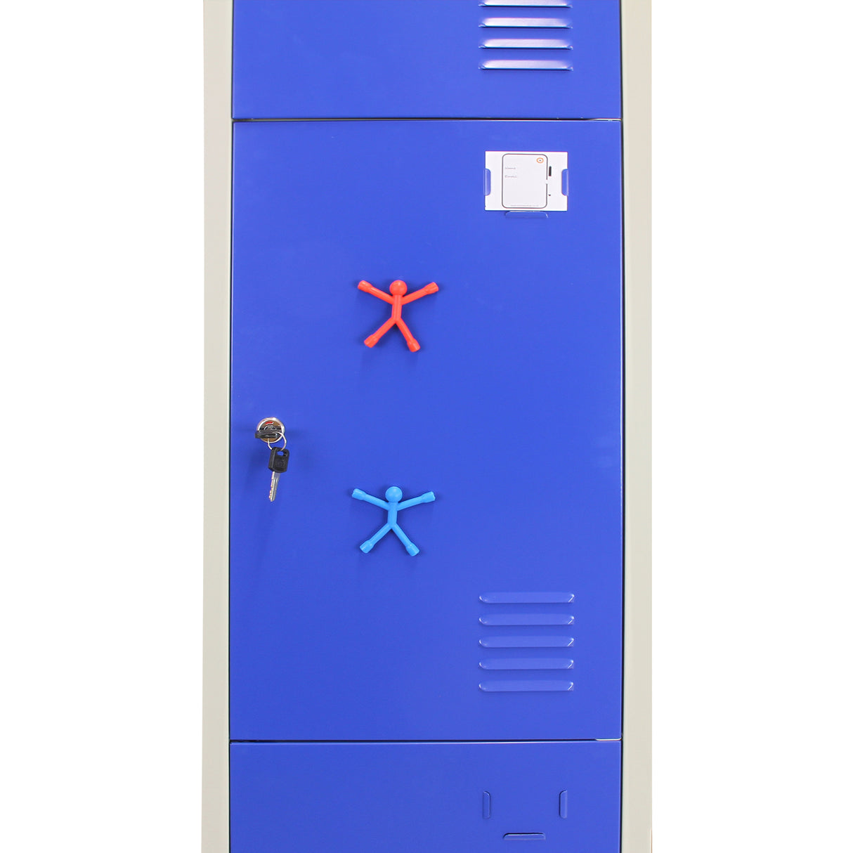 Casier de rangement en acier bleu avec trois portes, décoré de poignées colorées en forme de bonhommes et serrure en métal