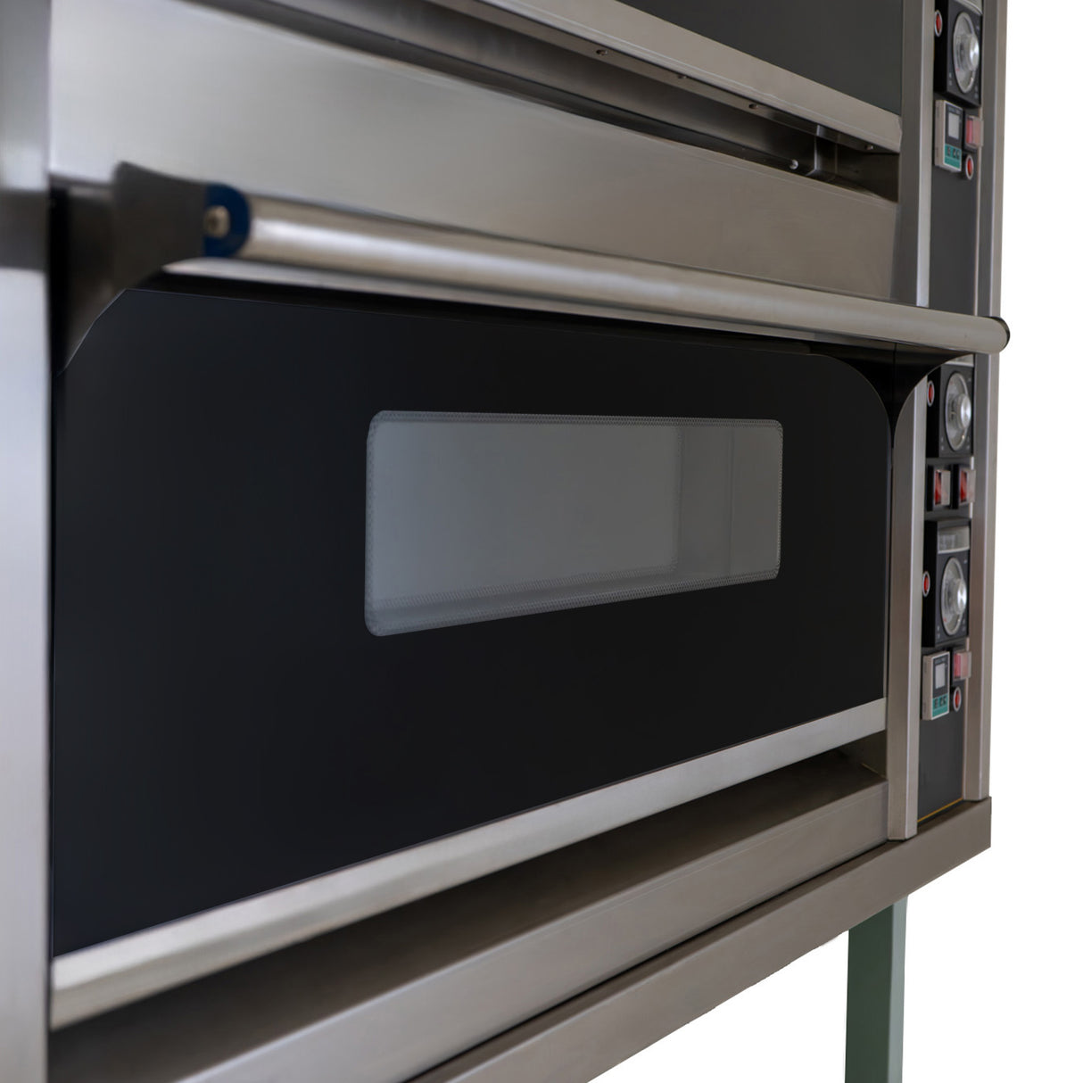 Four à pizza professionnel KuKoo en acier inoxydable, avec deux compartiments et boutons de contrôle, finition moderne et élégante