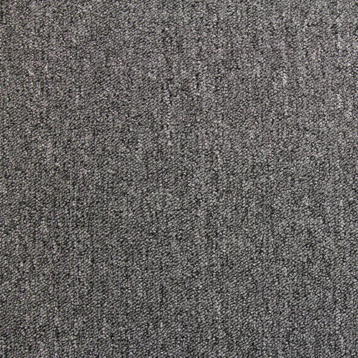 Dalles de moquette gris anthracite, texture douce et résistante, dimensions 50cm x 50cm, idéal pour un revêtement de sol moderne