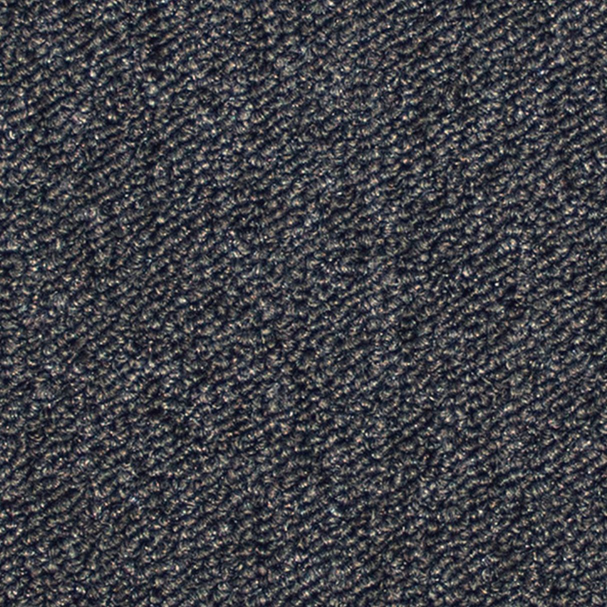 Dalles de moquette noir charbon en texture douce, carrées de 50 cm, idéales pour un revêtement de sol élégant et moderne