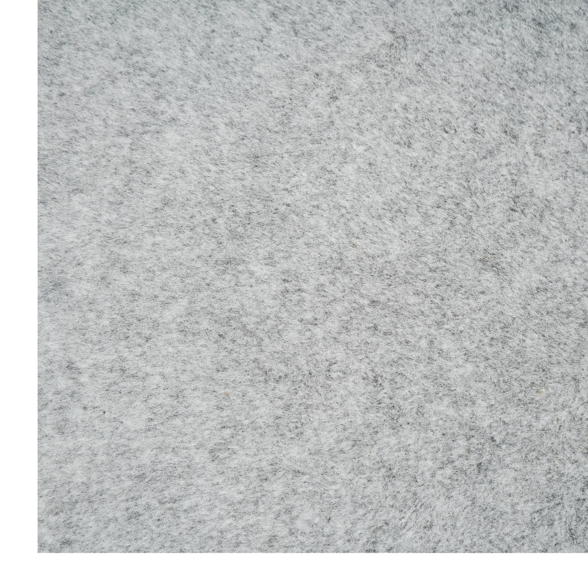 Doublure intérieure pour véhicule utilitaire en gris argenté, texture douce et feutrée, idéale pour l'isolation et le confort