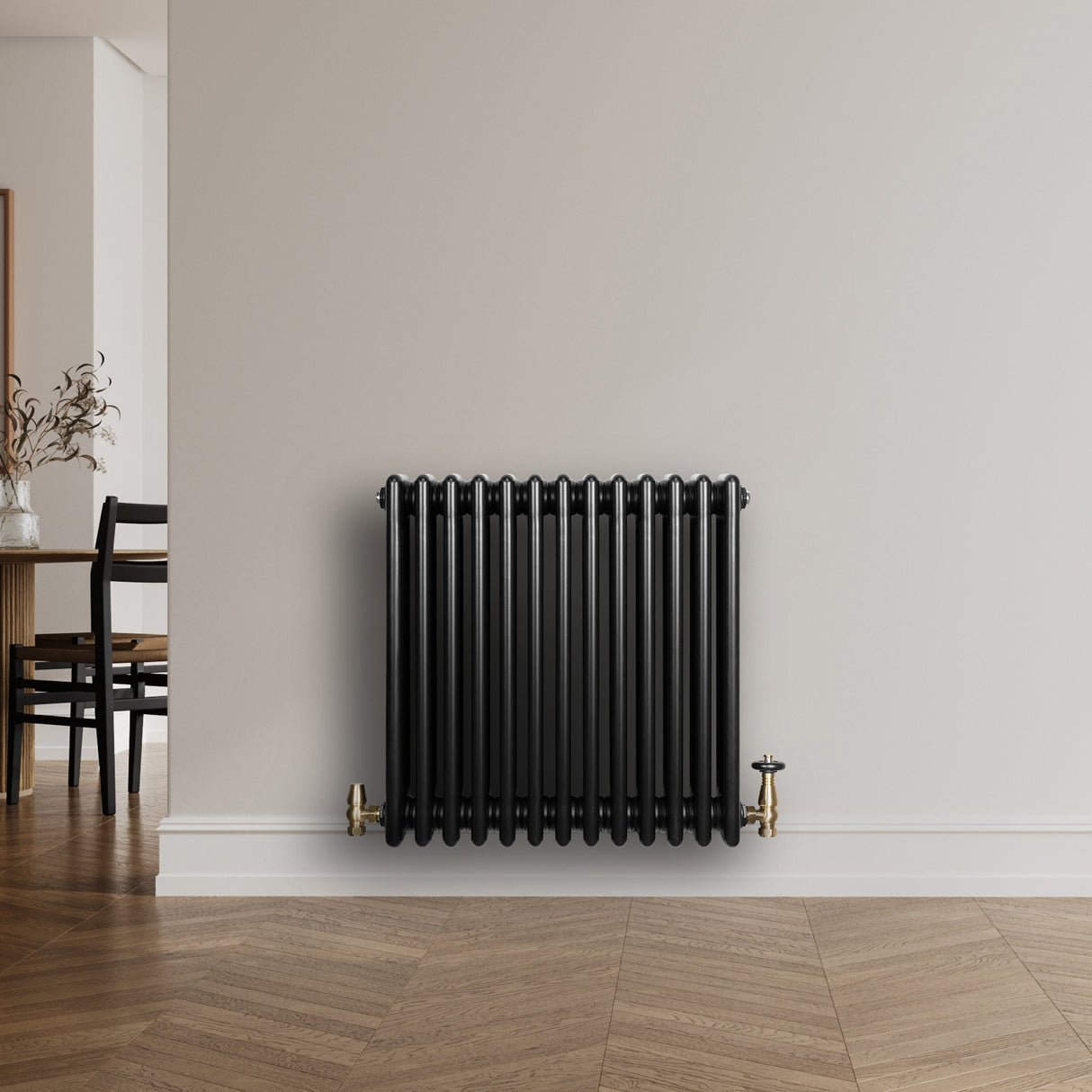 Radiateur Traditionnel à 4 Colonnes & Vannes - 600 x 605 mm - Noir