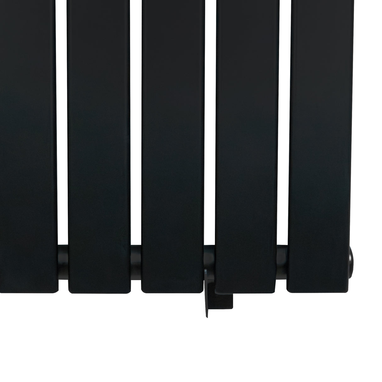 Radiateur plat noir à un panneau, dimensions 1800 x 560 mm, avec une surface lisse et des lignes modernes, idéal pour un intérieur contemporain