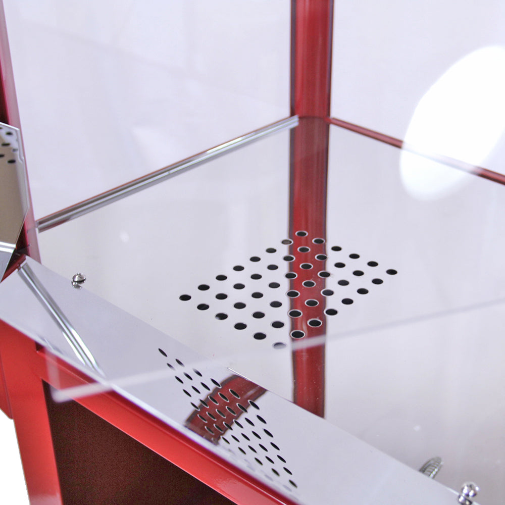 Vitrine en verre rouge avec étagère en métal chromé, présentant un design moderne et élégant, idéale pour exposer des produits