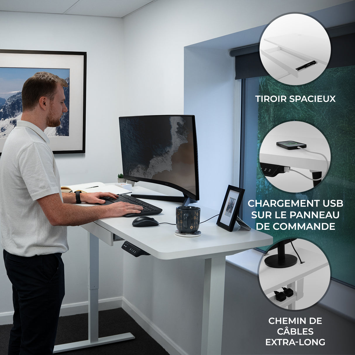 Bureau assis-debout électrique blanc de 160 x 60 cm avec tiroir, écran, chargeur USB et chemin de câbles intégré dans un bureau moderne