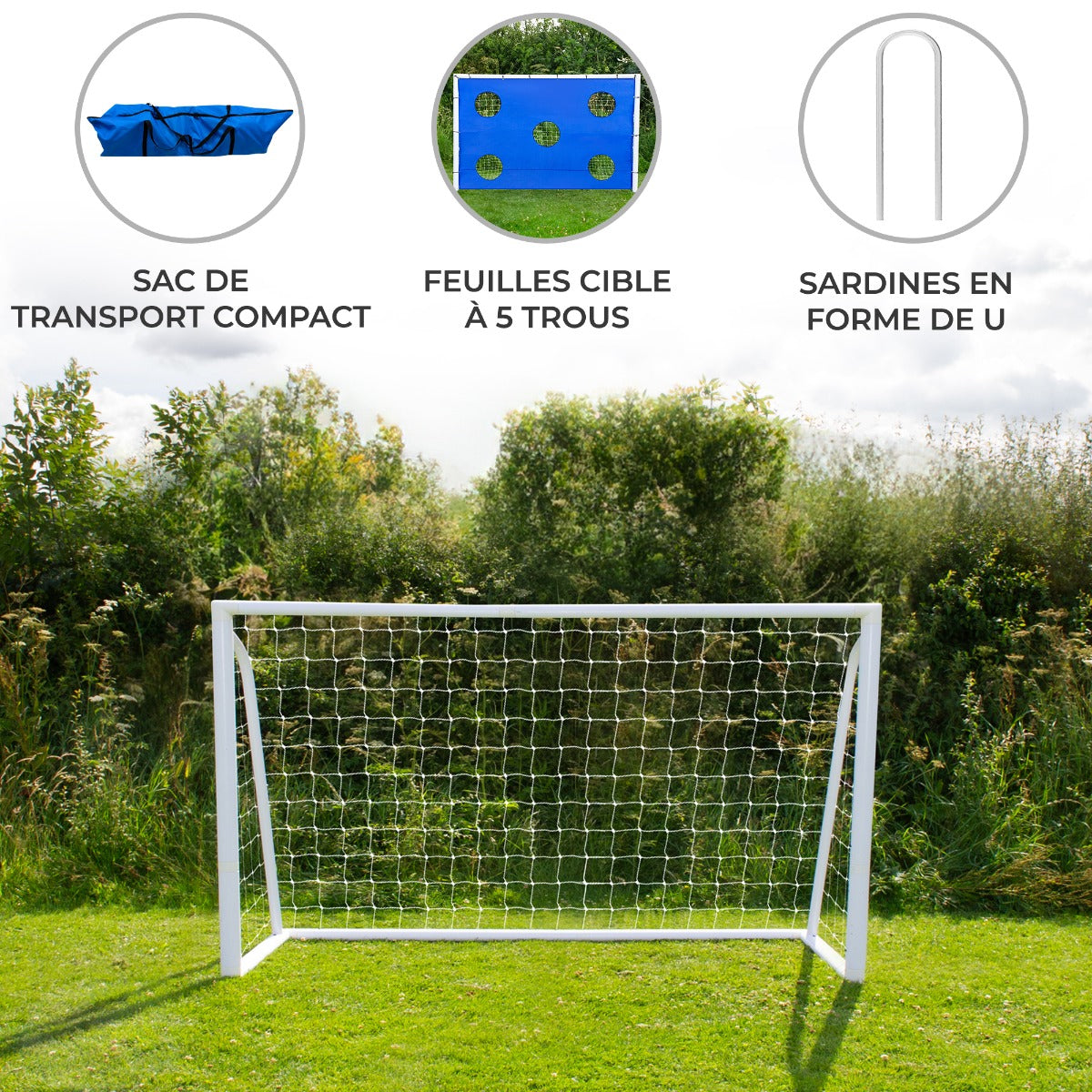 But de football blanc 1,8 x 1,2 m avec filet, accompagné d'un sac de transport bleu et de sardines en forme de U, sur un terrain verdoyant