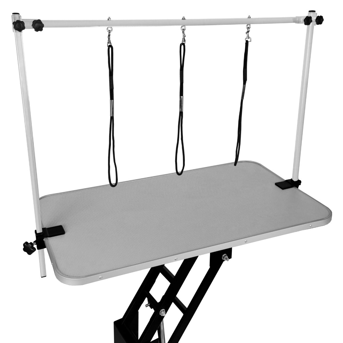 Table de toilettage hydraulique noire avec plateau gris, surface texturée, supports en aluminium et sangles noires pour animaux