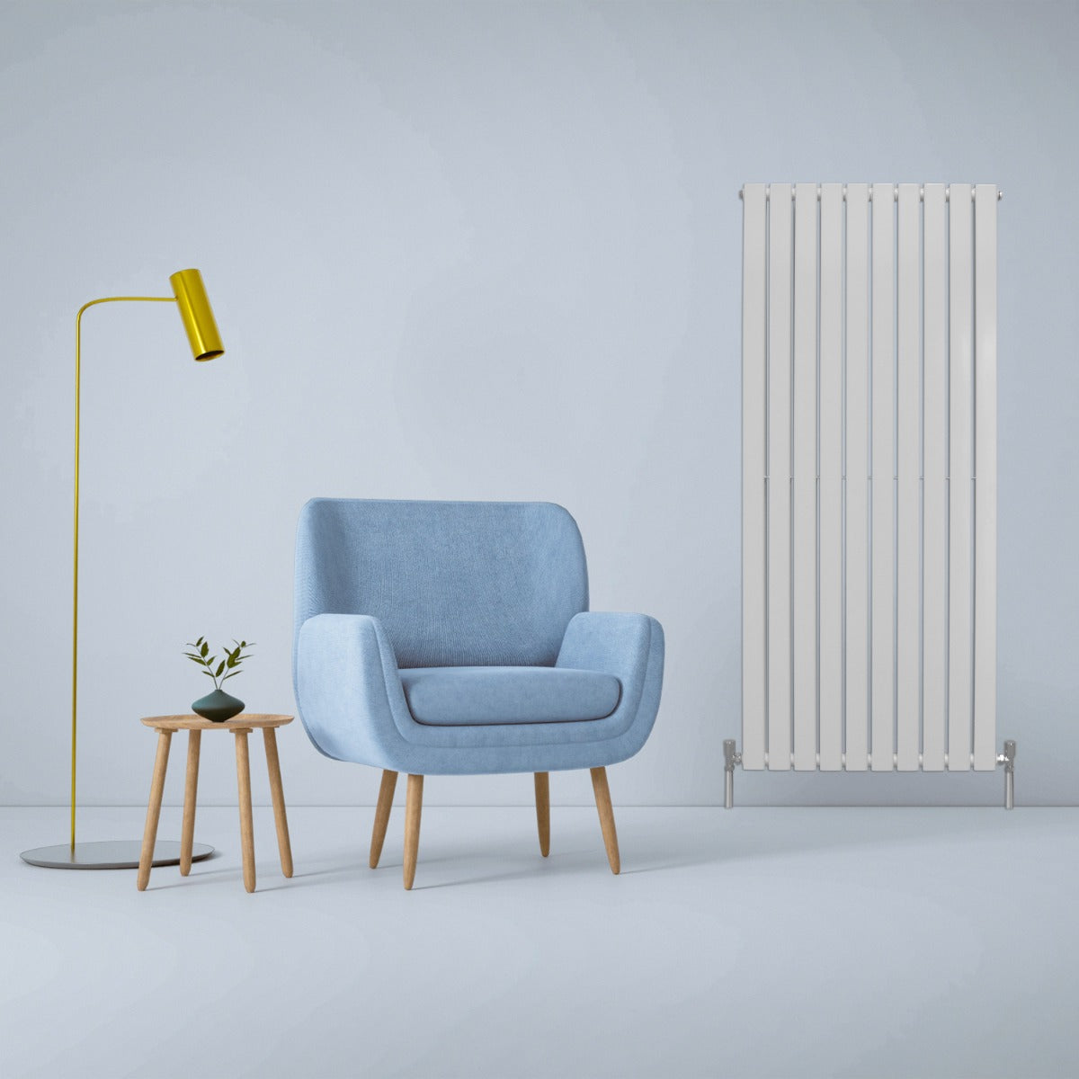 Radiateur plat à deux panneaux blanc, design moderne, installé près d'un fauteuil bleu et d'une lampe jaune sur un sol clair