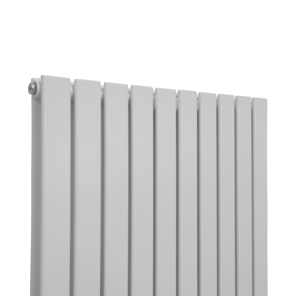 Radiateur plat à deux panneaux, 1600 x 700 mm, finition blanche lisse avec des lignes verticales modernes et épurées