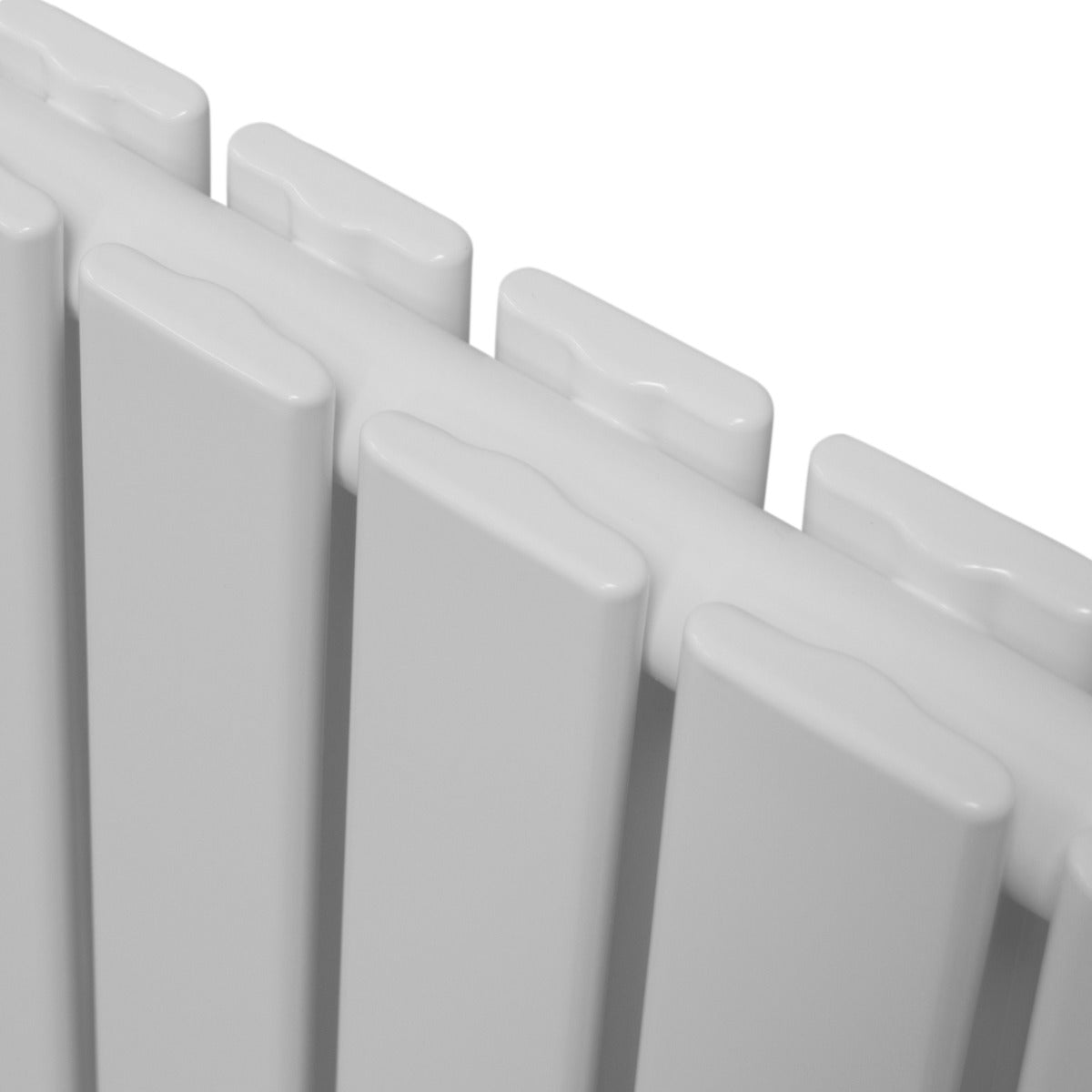 Radiateur plat à deux panneaux, dimensions 1800 x 280 mm, finition blanche lisse et moderne, idéal pour un intérieur élégant
