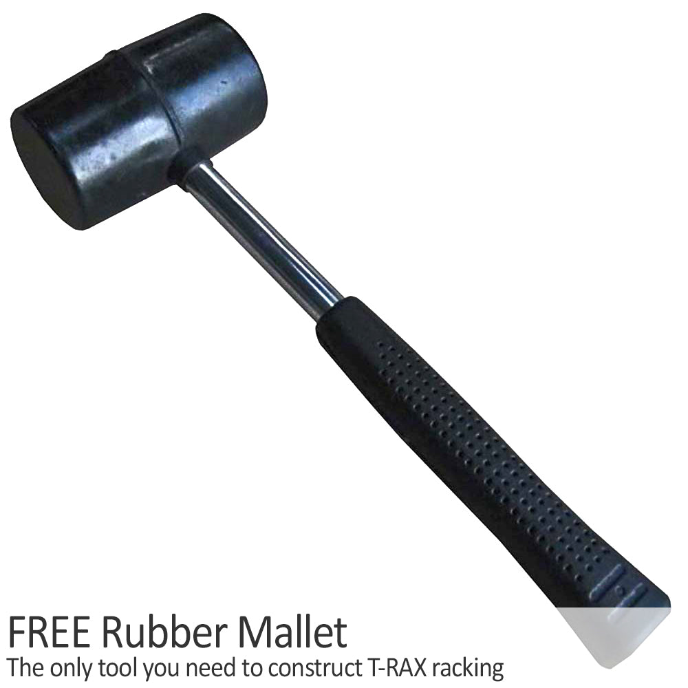 Maillet en caoutchouc noir avec un manche en métal, idéal pour assembler des rayonnages T-Rax en acier bleu, léger et durable