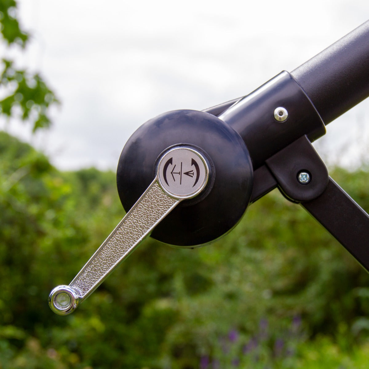 Parasol Noir 3m avec LED's Intégrés avec Base Carrée