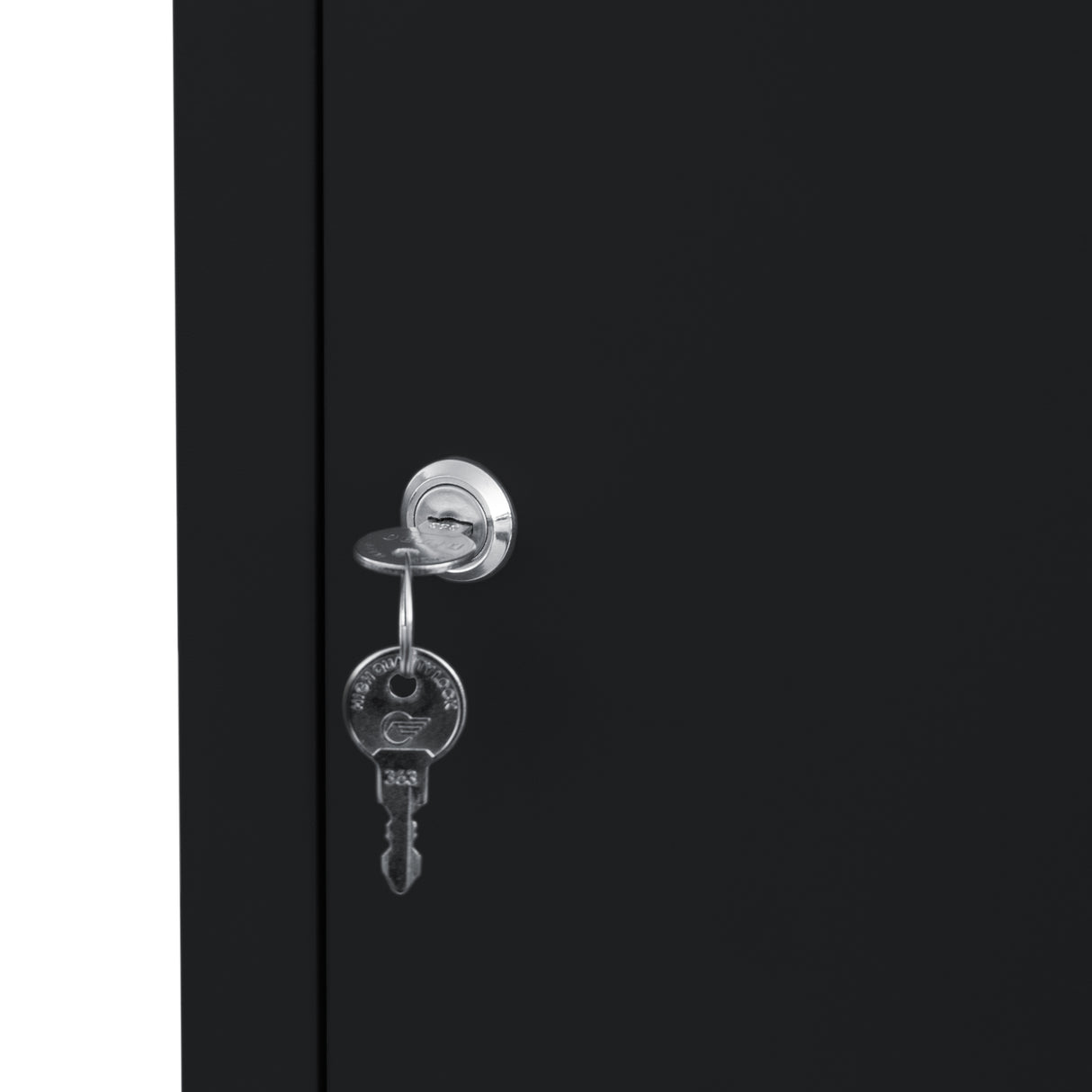 Boîte à colis anti-vol noire en métal, avec serrure argentée et clé, design moderne et épuré, idéale pour la livraison sécurisée