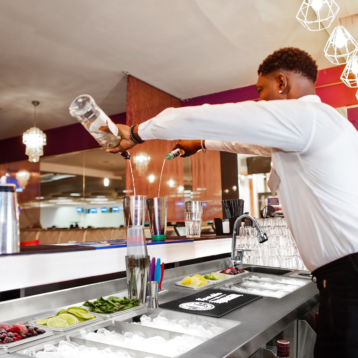 Station Double Jumelle pour Bar à Cocktails