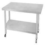 Plan de travail en inox KuKoo, dimensions 76 x 90 x 86 cm, surface lisse et brillante, avec étagère inférieure et roulettes pour mobilité
