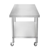 Plan de travail en inox, surface lisse et brillante, dimensions 76 x 90 x 86 cm, avec étagère inférieure et roulettes pour mobilité