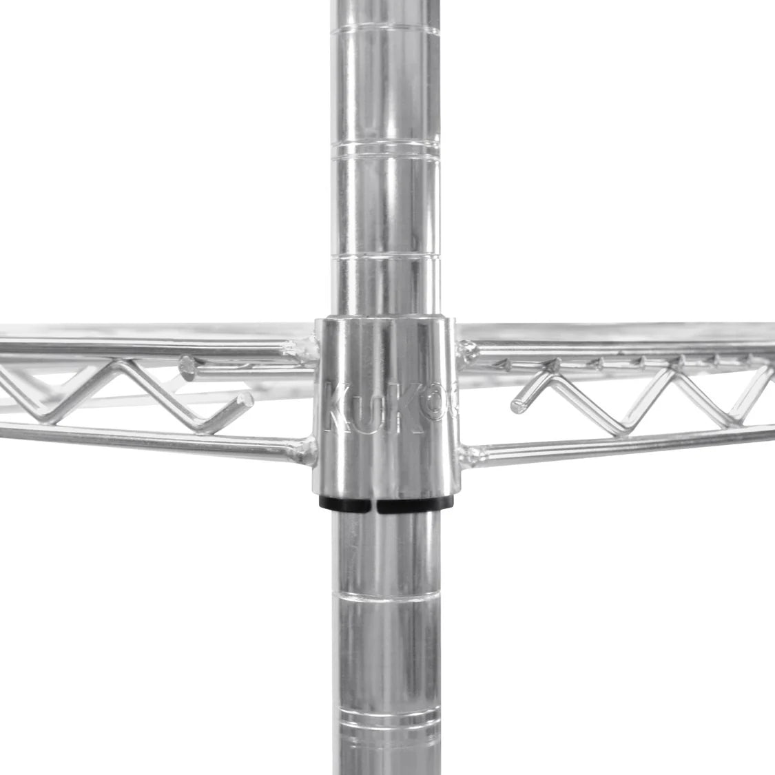 Étagère en fil d'acier argenté, structure robuste avec des étagères en treillis, idéale pour le rangement et l'organisation dans divers espaces