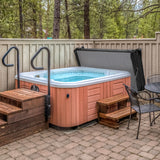 Housse de spa Jardi noire, 210 cm x 210 cm, s'adaptant parfaitement à un spa avec un design élégant et résistant aux intempéries