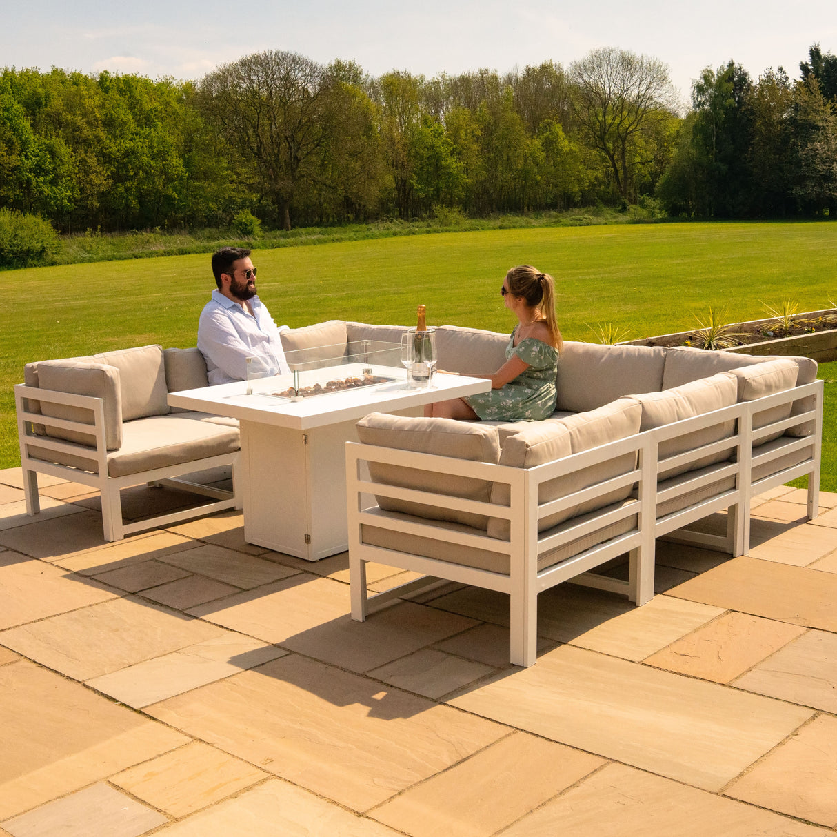Salon de Jardin en Aluminium 8 Personnes & Table Foyer au Gaz - Blanc