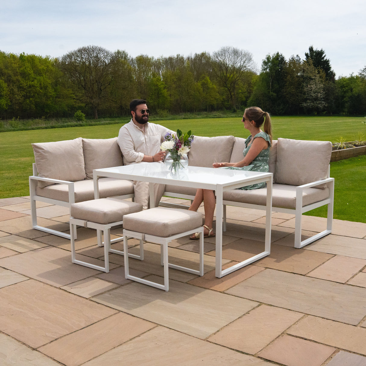 Lot de Salon de Jardin 5 Pièces en Aluminium Blanc & Coffre de Rangement 582 L en Rotin Noir
