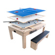Table multi jeux 7 en 1 en chêne clair avec banc de rangement, surfaces de jeu bleu, gris et blanc, accessoires colorés inclus