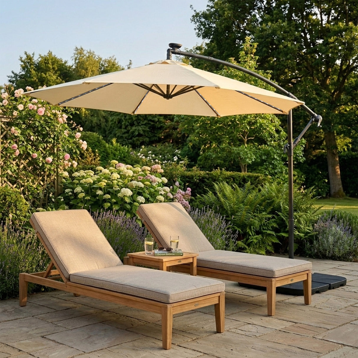 Parasol Banane à Mât Déporté à LED 3 m - Crème