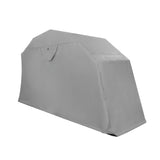 Tente de moto moyenne en gris, avec une forme angulaire, en matériau résistant aux intempéries et texture lisse, idéale pour la protection extérieure