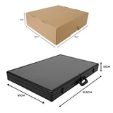 Boîte en carton marron de 33x33x11 cm et mallette noire en aluminium de 61x91,5x10 cm, idéale pour le rangement et le transport