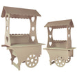 Chariots présentoirs de bonbons en bois clair, avec toit en forme de auvent, cœurs découpés et roues décoratives, parfaits pour événements