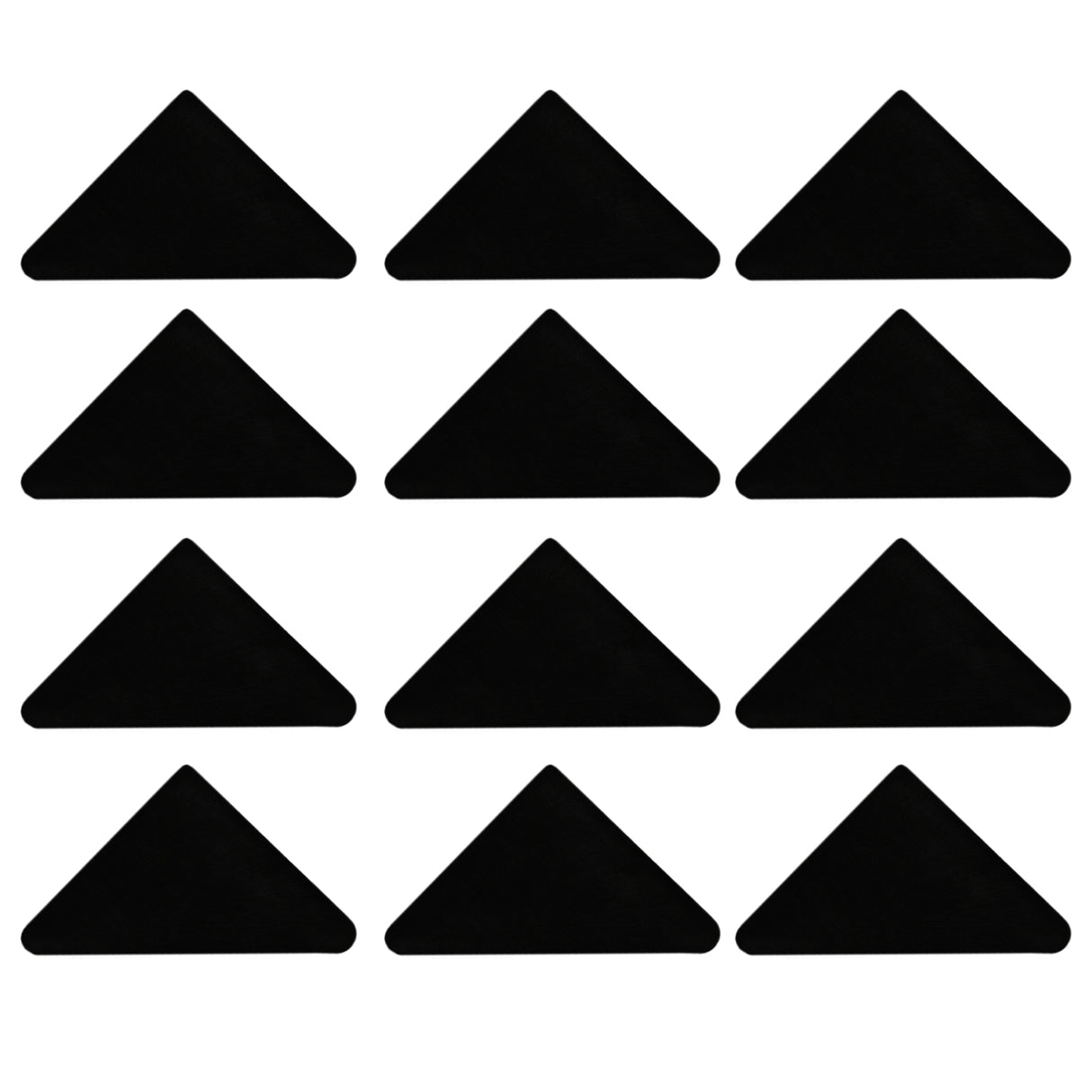 Douze triangles noirs en caoutchouc, disposés en grille, offrant une surface antidérapante pour un maintien sécurisé sur l'établi