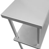Étagère d'appoint à deux niveaux en métal argenté, avec des surfaces lisses et des pieds cylindriques, idéale pour le rangement moderne
