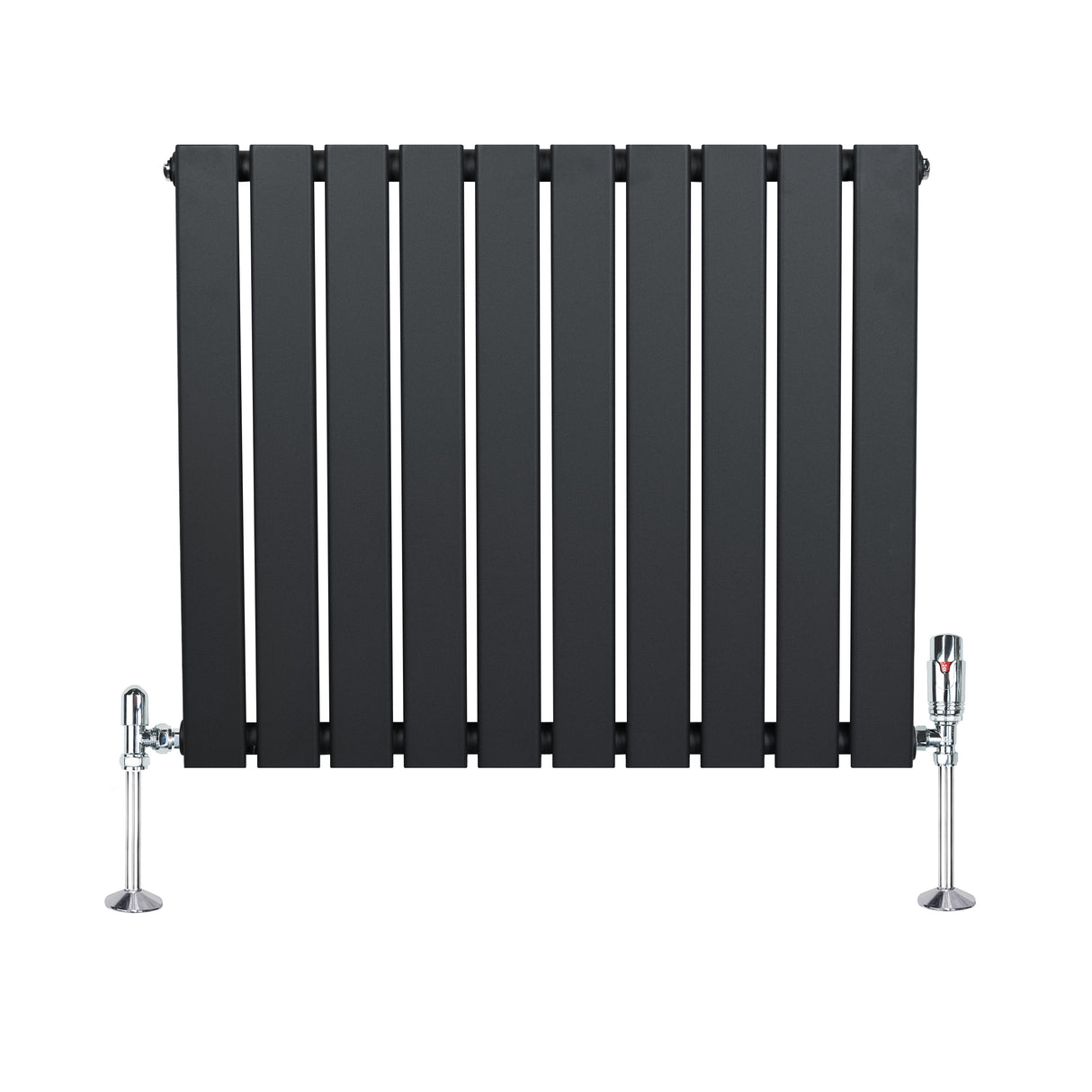 Radiateur plat à 1 panneau gris anthracite, 600 x 700 mm, avec vannes chromées et surface lisse, design moderne et épuré