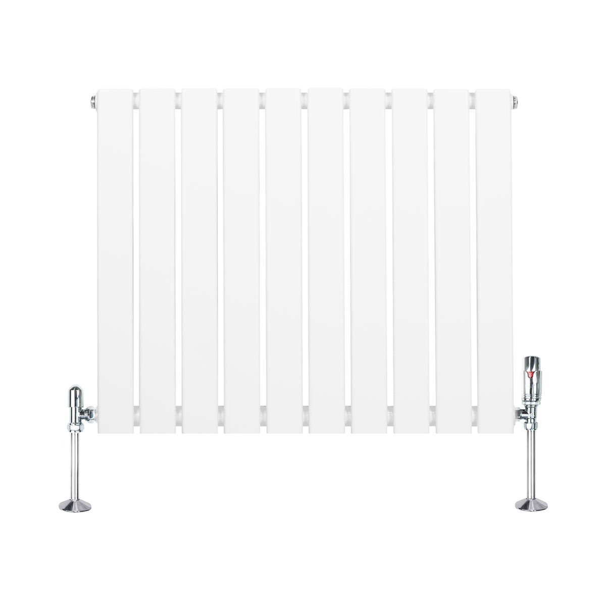 Radiateur plat à 1 panneau, dimensions 600 x 700 mm, finition blanche lisse avec vannes chromées brillantes et design moderne