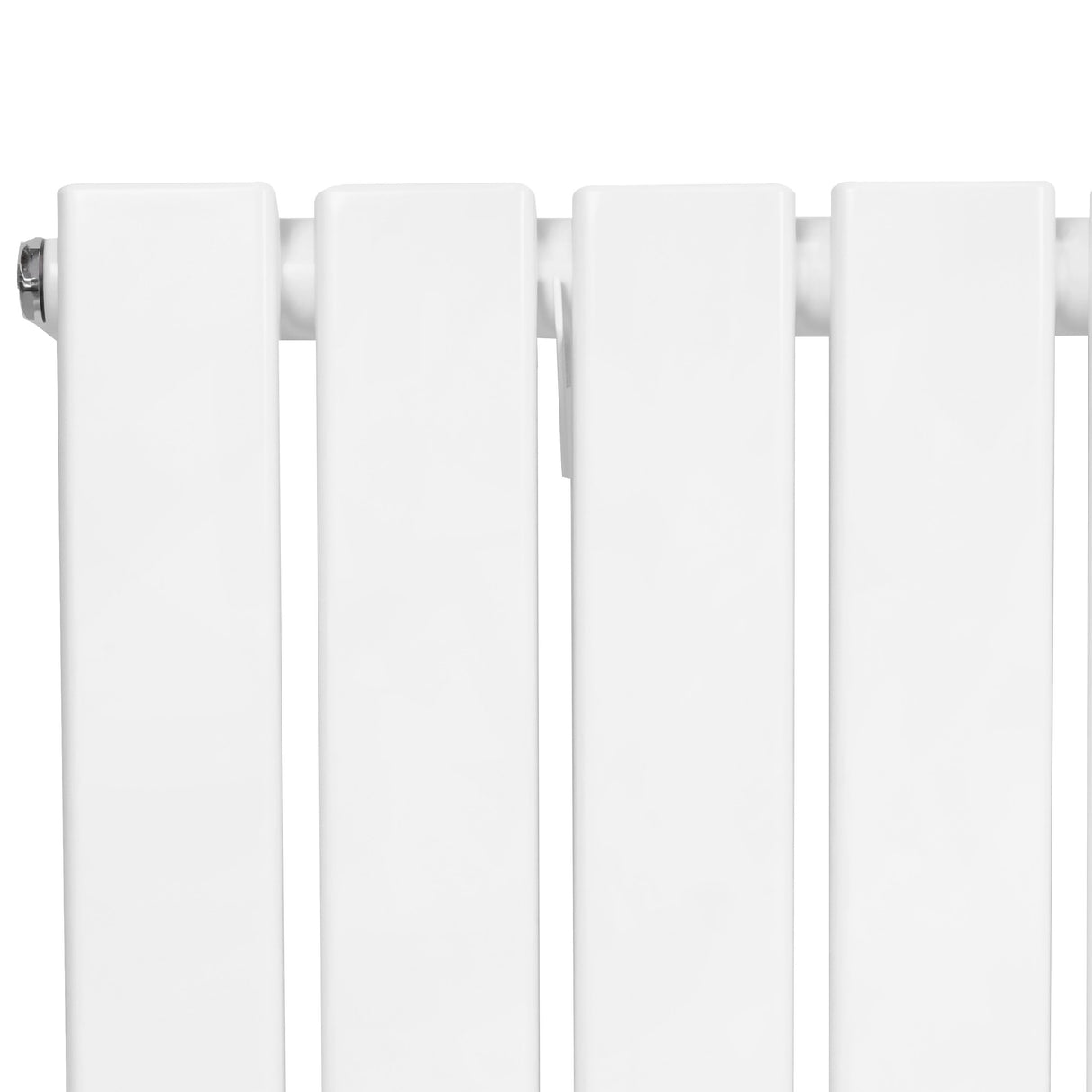 Radiateur plat blanc à un panneau, dimensions 600 x 700 mm, surface lisse et moderne, idéal pour un intérieur contemporain