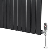 Radiateur plat à 1 panneau gris anthracite, dimensions 600 x 910 mm, avec vanne chromée et surface lisse et moderne