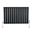 Radiateur plat noir à un panneau, dimensions 600 x 910 mm, avec vannes chromées et design moderne à l'aspect lisse et élégant