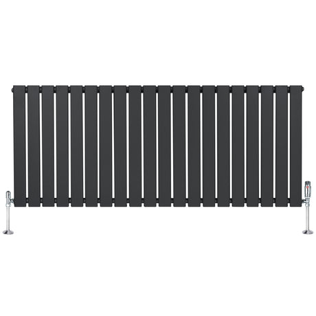 Radiateur plat à 1 panneau gris anthracite, dimensions 600 x 1400 mm, avec vannes élégantes et surface lisse et moderne